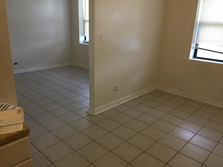 6701 S Union Ave — Photo 22