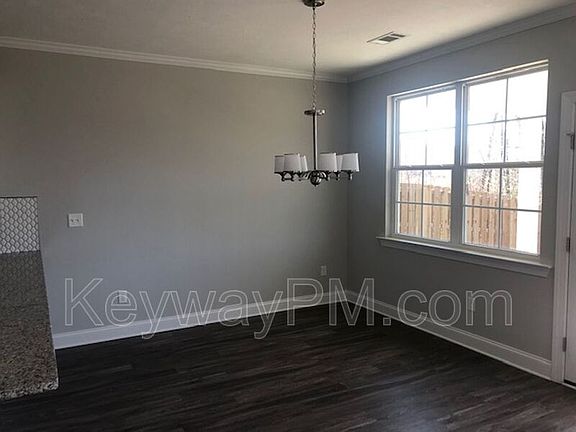 5th image of 217 Caroleton Dr
