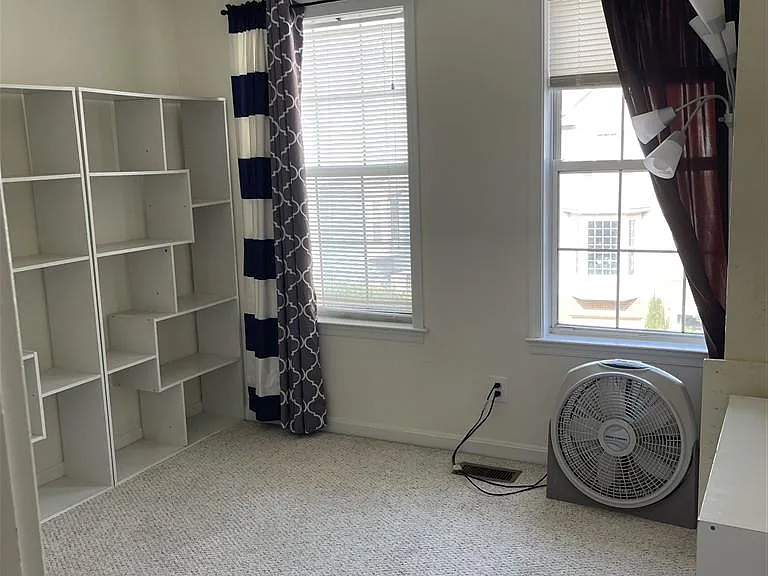 7507 Lamoyne Ct — Photo 28