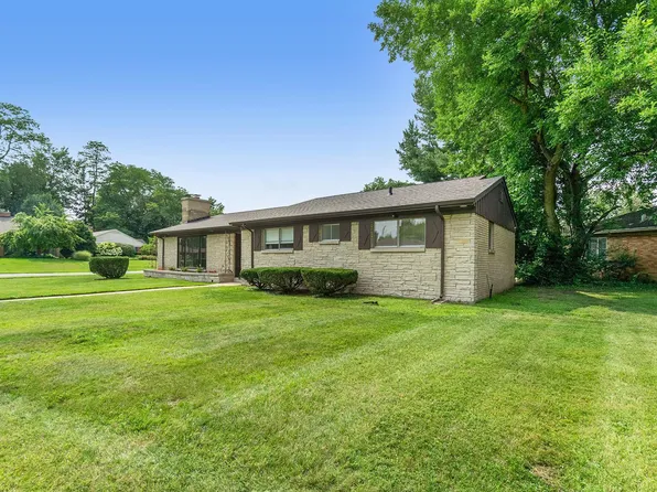 605 Cherry Tree Ln, South Bend, IN 46617