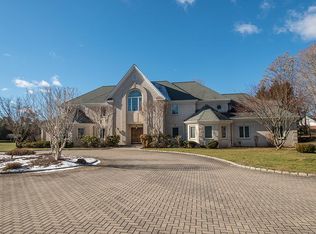 5 Squires Ln, Weston, CT 06883