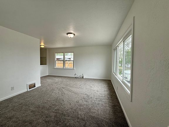 3rd image of 3040 Harrison Blvd