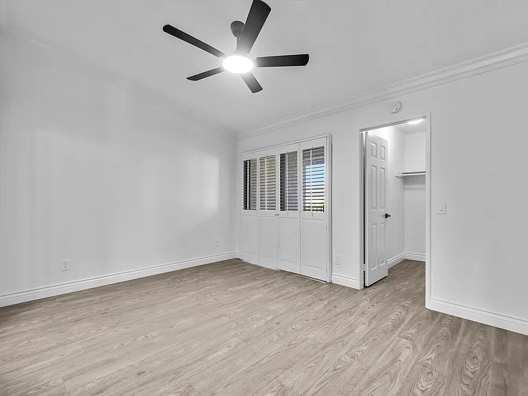4150 Schaefer Ave #29 — Photo 11