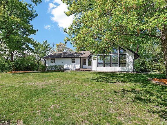 3rd image of 5931 Hobe Ln