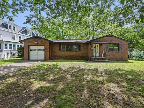 128 Orleans Cir, Norfolk, VA 23509