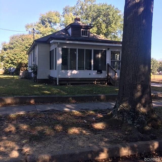 2nd image of 2301 Halifax Ave
