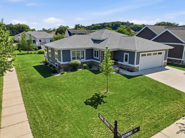 233 Greenway Cir, Deerfield, WI 53531