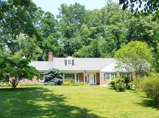 1013 Great Springs Rd, Bryn Mawr, PA 19010