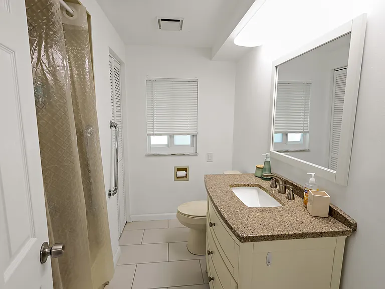 Main Bathroom