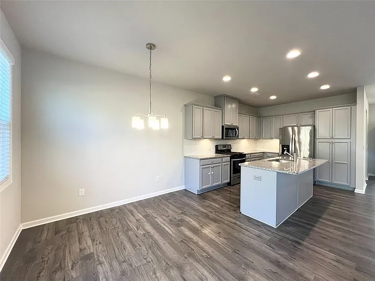 1865 Parkades Path SW — Photo 7