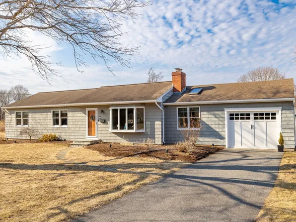 3 West View Circle, Old Saybrook, CT 06475