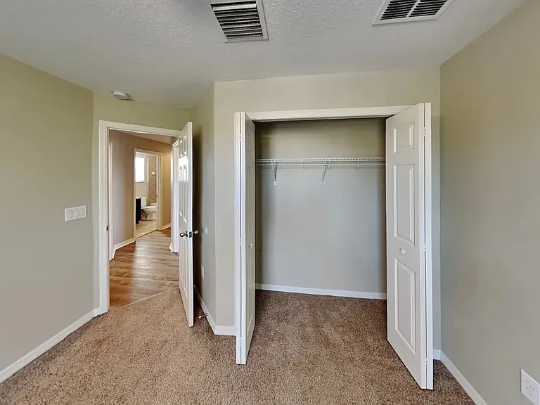 7610 Forest Mere Dr — Photo 11