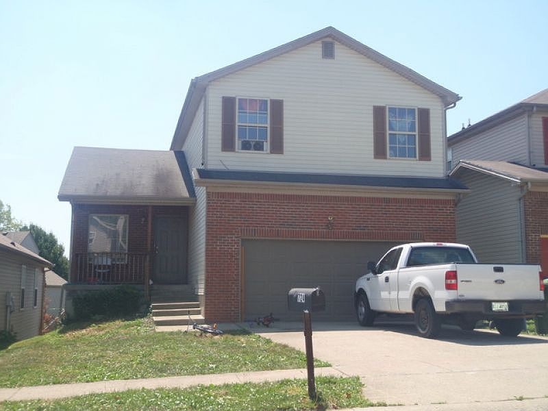 1st image of 724 Graftons Mill Ln