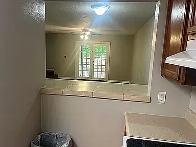 6902 SW 42nd Pl — Photo 3