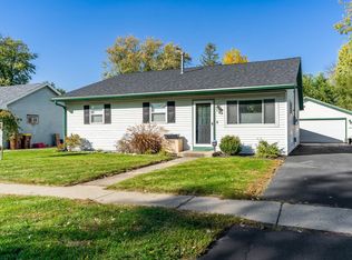 1206 Kingsley Dr, Machesney Park, IL 61115