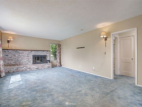 5th image of 3015 S 64th St