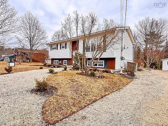 2nd image of 660 Pine Grove Rd