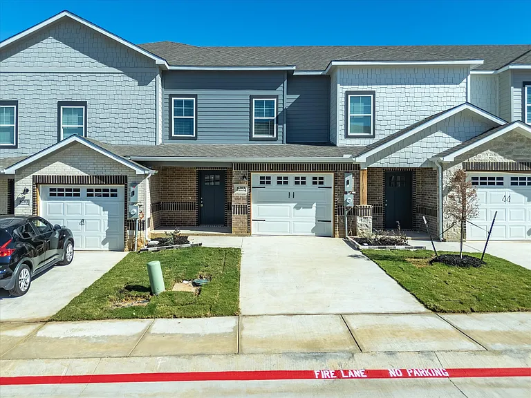 6215 Roby Dr — Photo 15