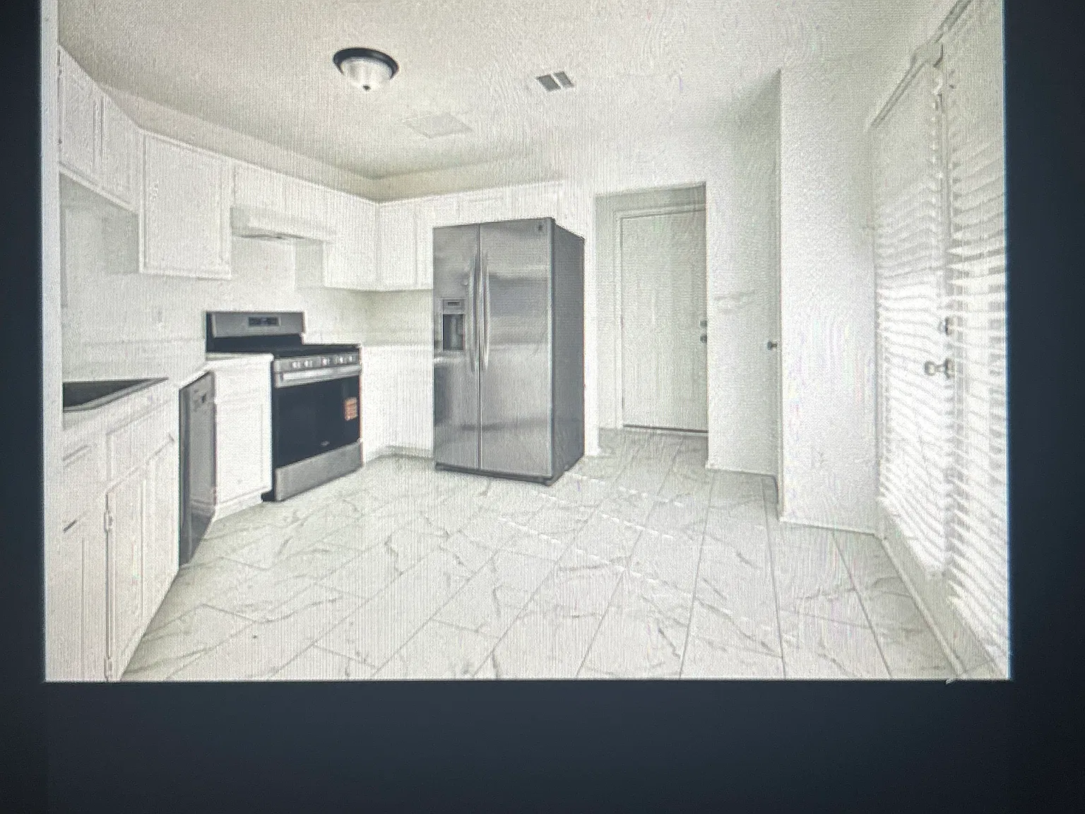 3 bed, 1766 sqft, $1,850 — Photo 2