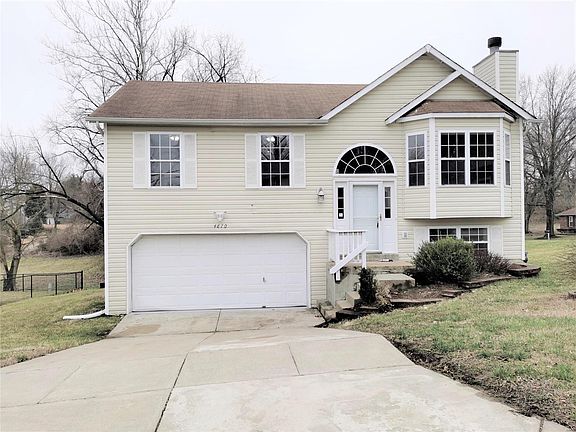 2nd image of 4870 Evelynaire Dr