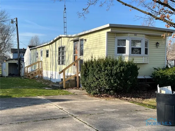 305 E Guthrie Dr, Upper Sandusky, OH 43351