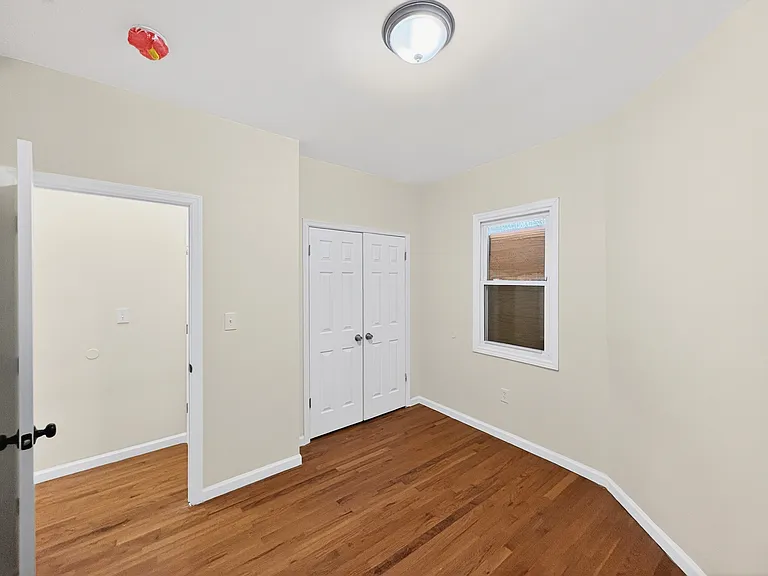 826 S 15th St — Photo 10