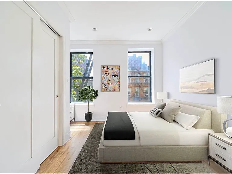 440 W 47th St #2G — Photo 3