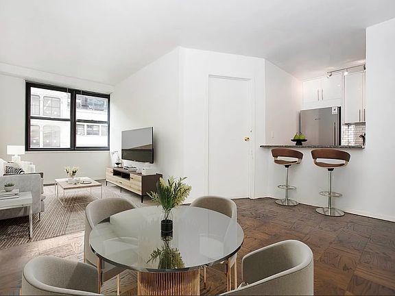 3rd image of 7 E 14th St APT 510