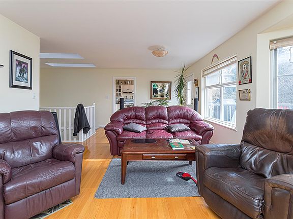 5th image of 485 Sturdee St