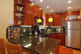 5th image of 1264 W Winona St APT 2B