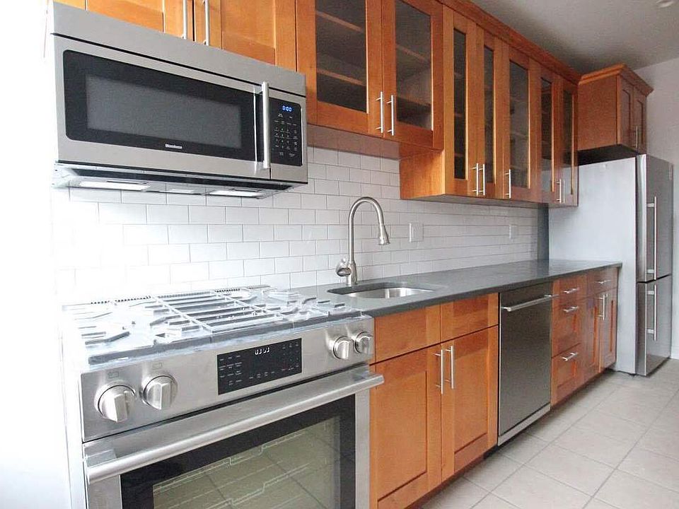 1st image of 150 Martense St #2