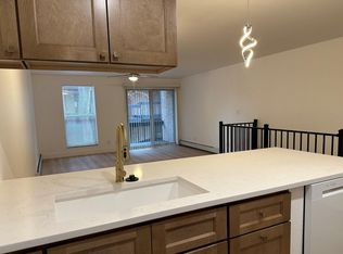 1065 University Ave APT 113, Boulder, CO 80302
