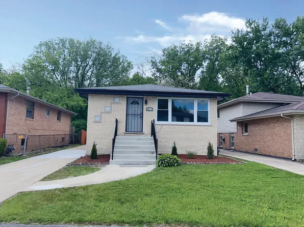 18137 Ravisloe Ter, Country Club Hills, IL 60478