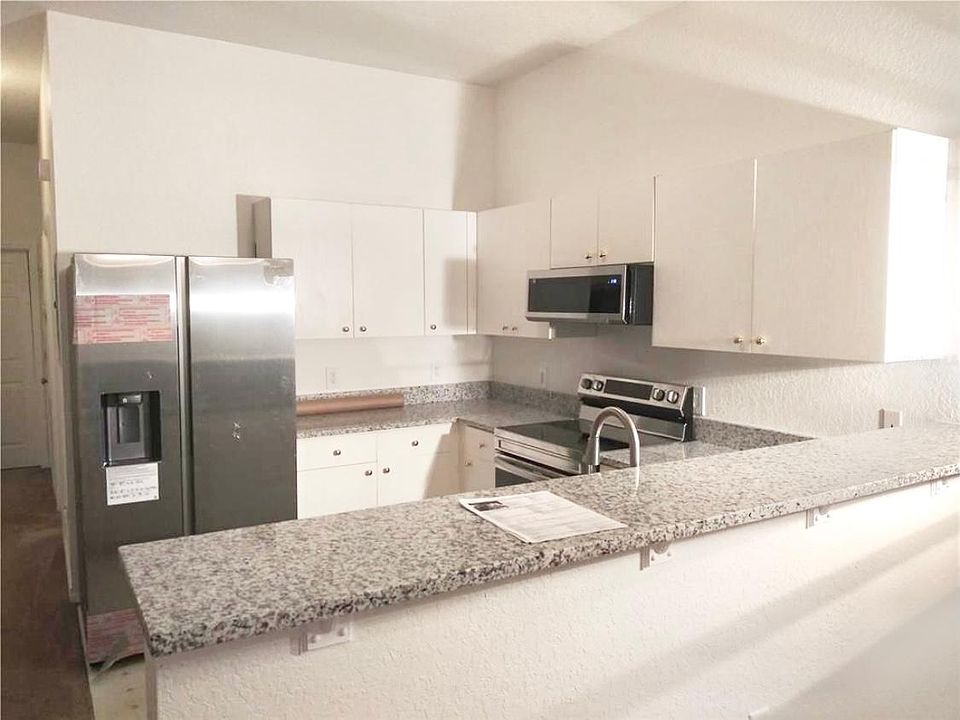 1st image of 5809 La Costa Dr #209