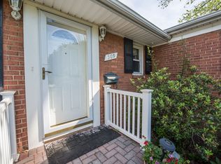 509 W Braddock Rd, Alexandria, VA 22302