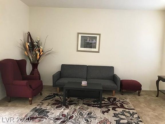 5th image of 8929 College Green St