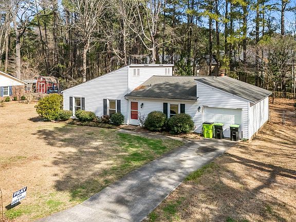 3rd image of 1114 Plymouth Drive