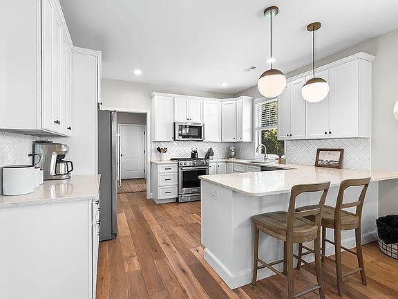 5th image of 2506 Walden Blvd
