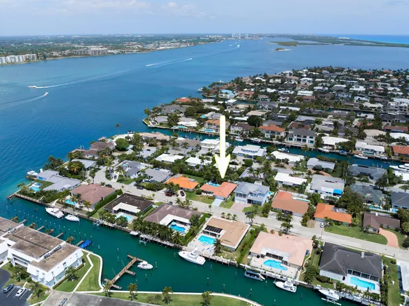 1050 Singer Drive, Singer Island, FL 33404