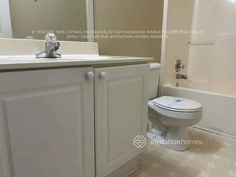 935 Oak Bluff Ct — Photo 12