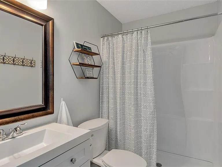 1817A Hardman Ln — Photo 21