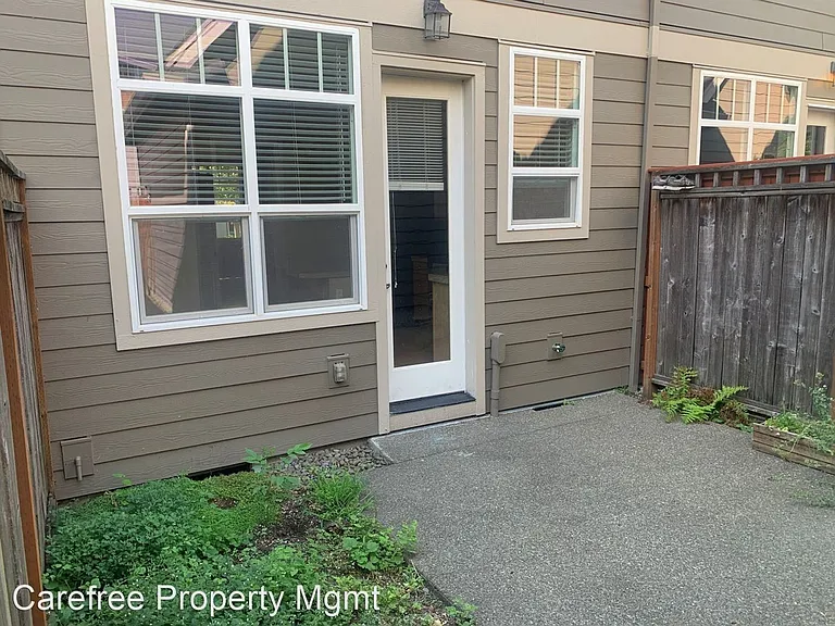 8628 SE 9th Ave #12 — Photo 15