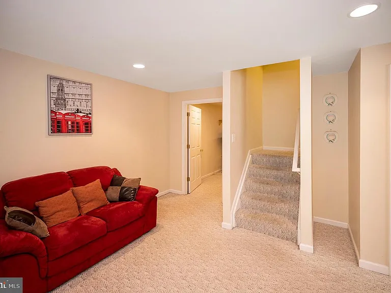 48 Savannah Ct — Photo 46
