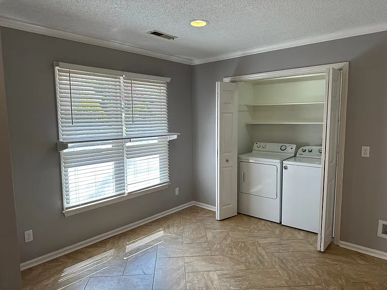 3220 Hickory Ridge Dr — Photo 12
