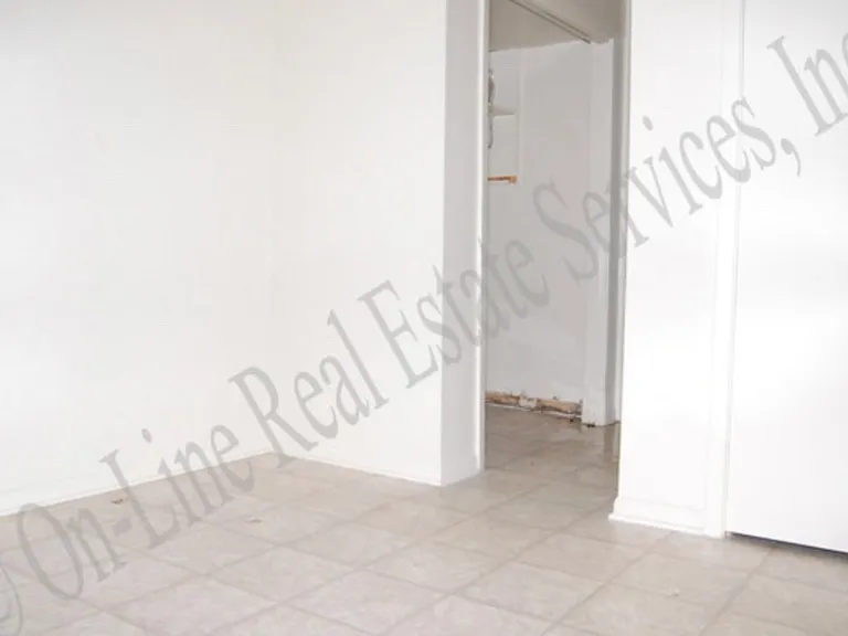 1812 Wilde Oak Cir #1 — Photo 4