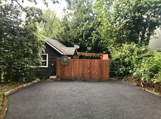 124 SW Tahoma St, Cascade Locks, OR 97014