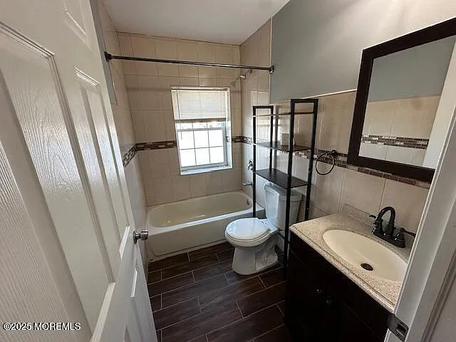 216 Ocean Gate Ave #2 — Photo 7