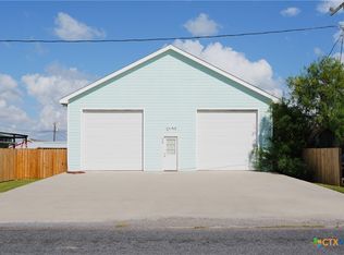 408 N Shore Dr, Port Mansfield, TX 78598