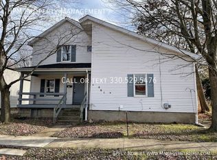 461 S Sycamore St, Ravenna, OH 44266