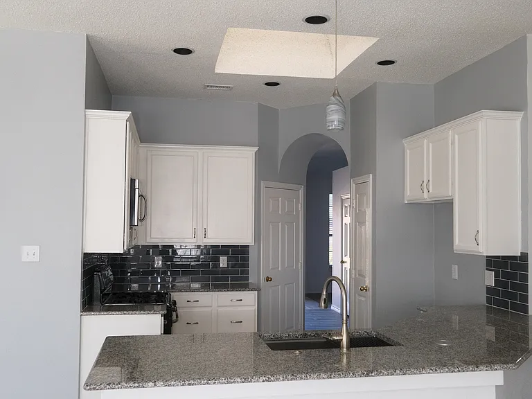10707 Copperwood Dr — Photo 6
